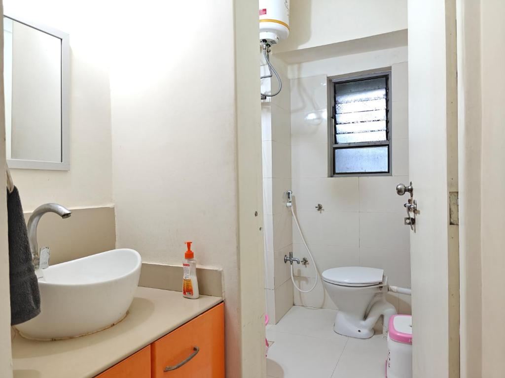 Koupelna v ubytování Chandralok Service Apartments