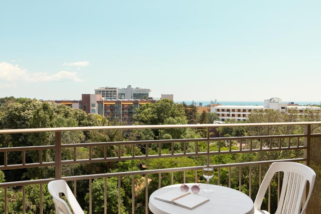 Balkón nebo terasa v ubytování Kristal Hotel - All inclusive - Fully renovated rooms 2025