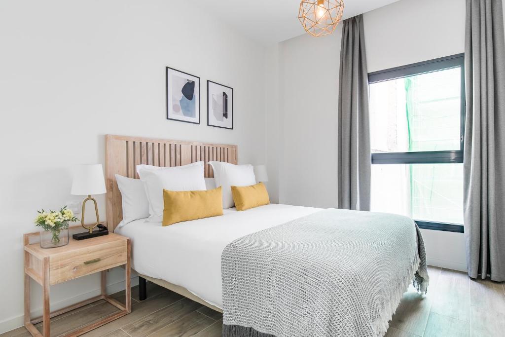 Feelathome Goya Apartments - 8