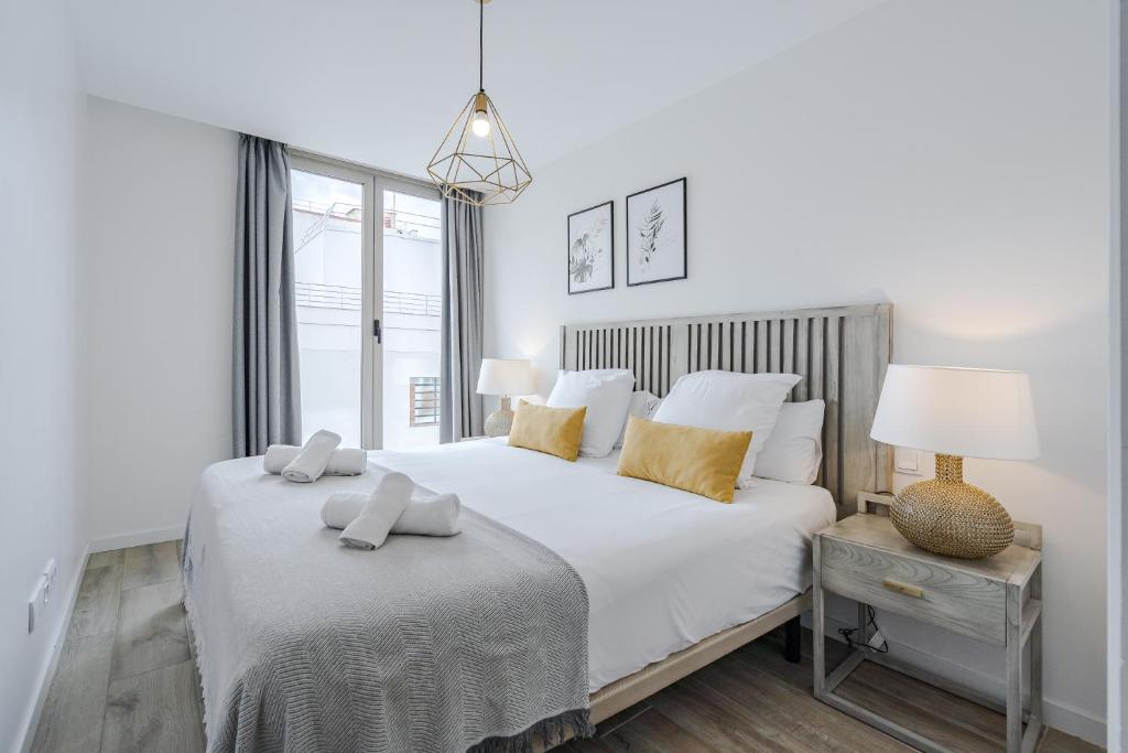 Feelathome Goya Apartments - 3