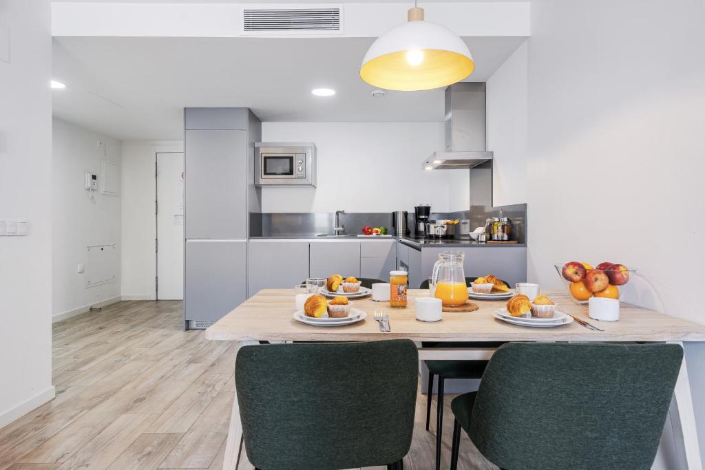 Feelathome Goya Apartments - 12