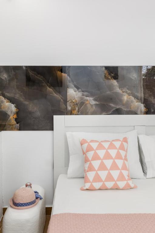 A bed or beds in a room at Newly Built All Season Resort