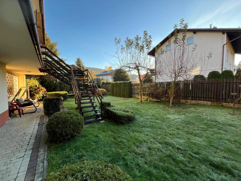 Zahrada ubytování Apartament MATI