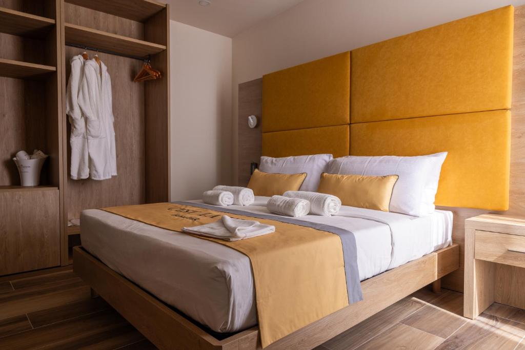 C'est La Vie Boutik Swieqi - 1