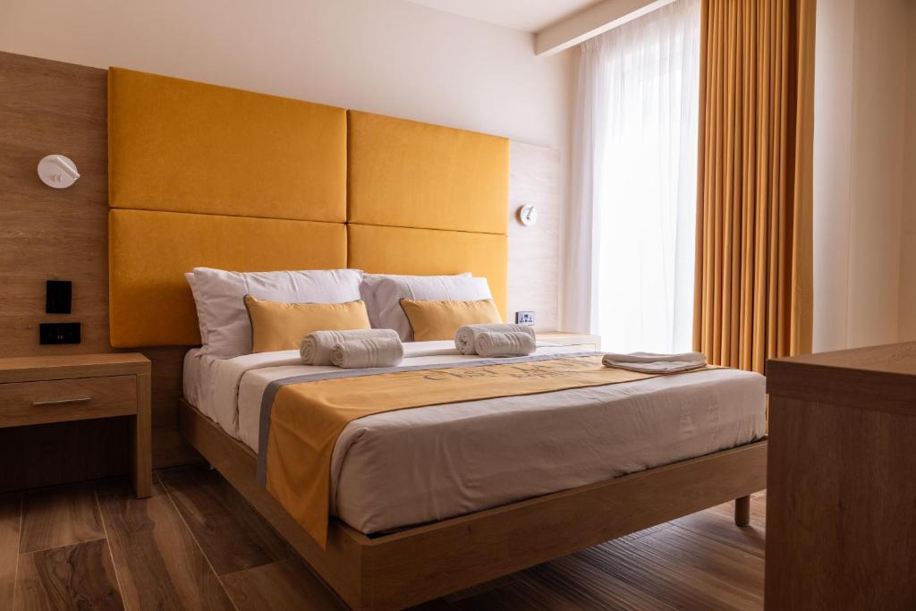 C'est La Vie Boutik Swieqi - 6