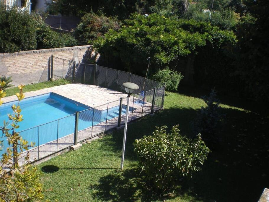 Casa quinta en Ranelagh, cerca de accesos!