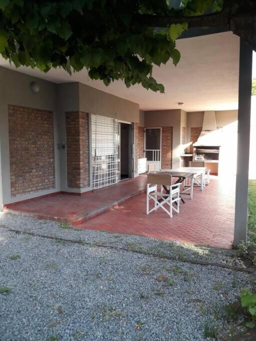 Casa quinta en Ranelagh, cerca de accesos!