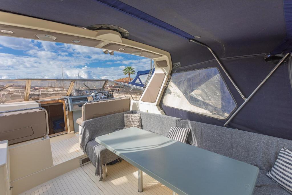 Un lugar para sentarse en Port de Saint-Raphaël