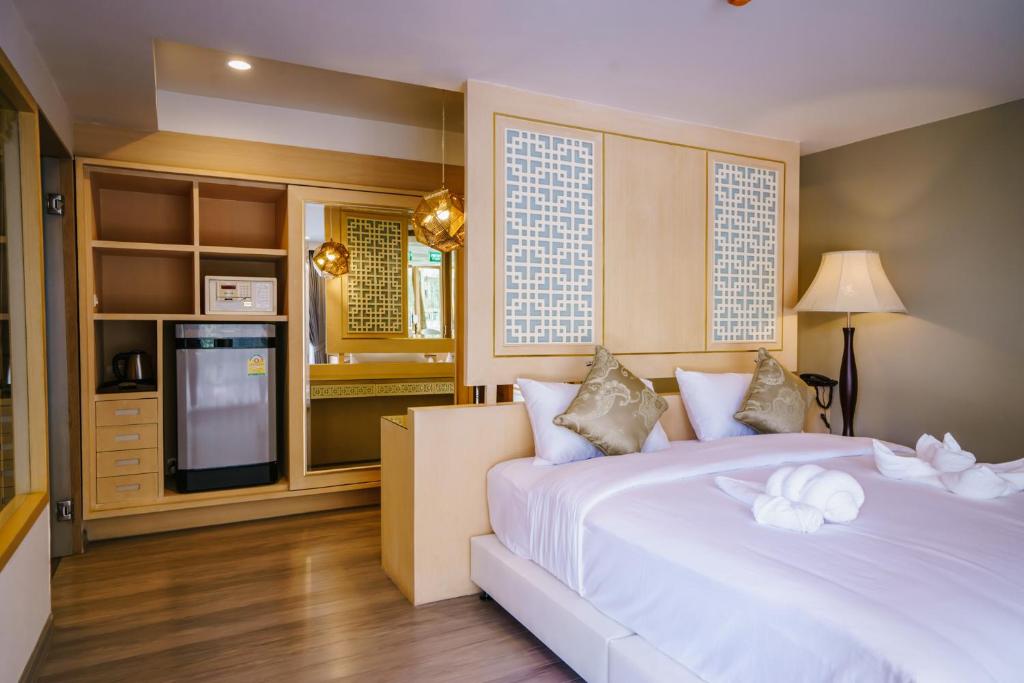 Moon Dragon Hotel - Resim 14