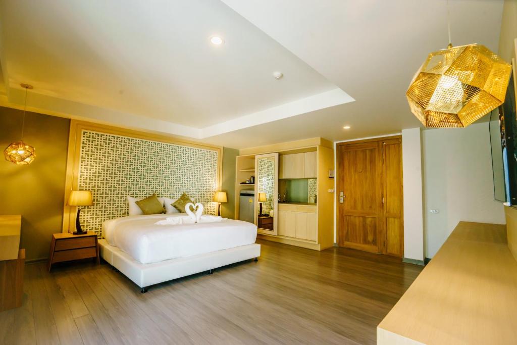 Moon Dragon Hotel - Resim 35