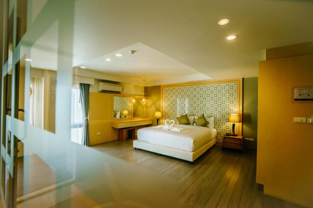 Moon Dragon Hotel - Resim 15