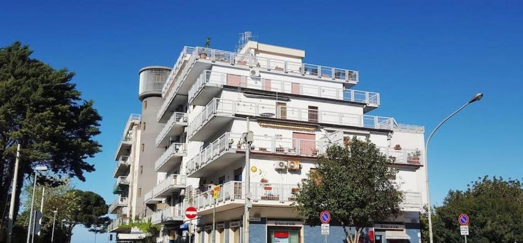 The building in which the holiday home is located