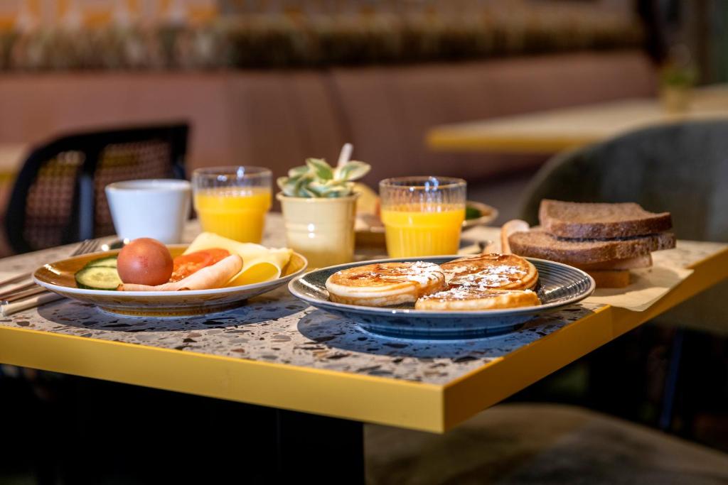 Tourist Inn Hotel Amsterdam - Resim 15