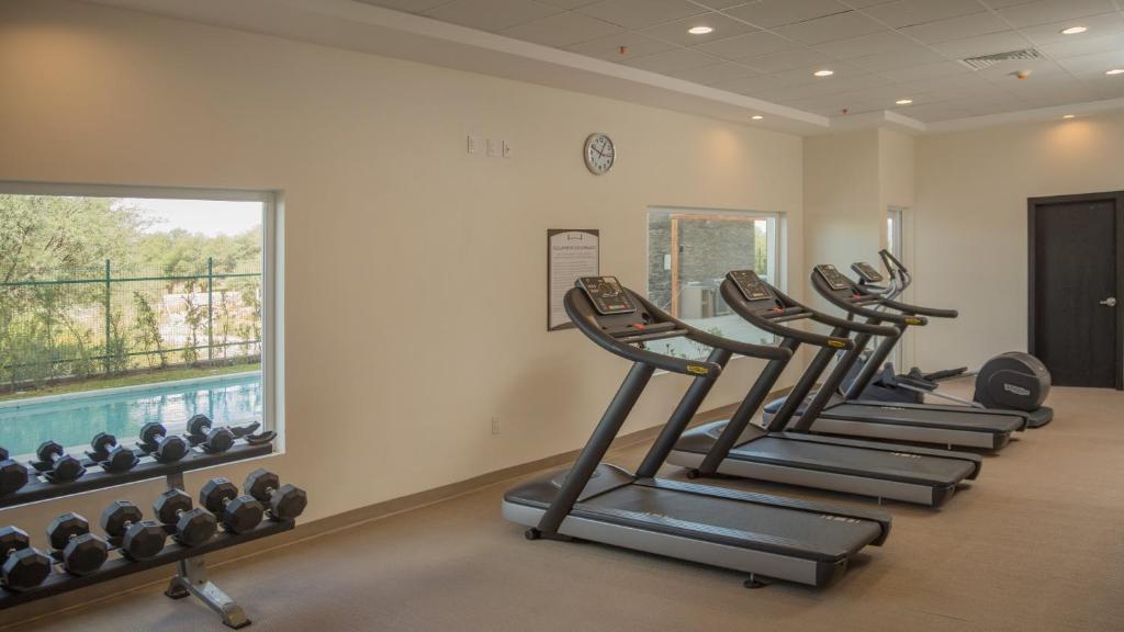 Fitness centrum a/nebo fitness zařízení v ubytování Staybridge Suites - Irapuato by IHG