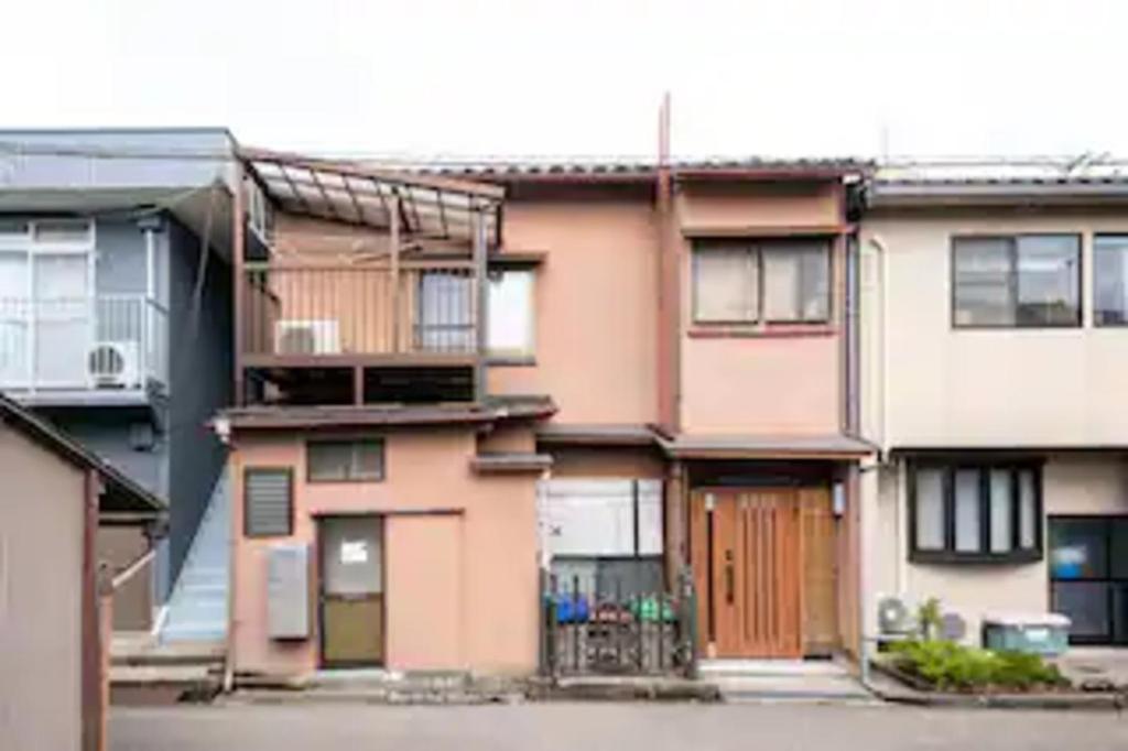Kanazawa-Hachitabi Hashiba