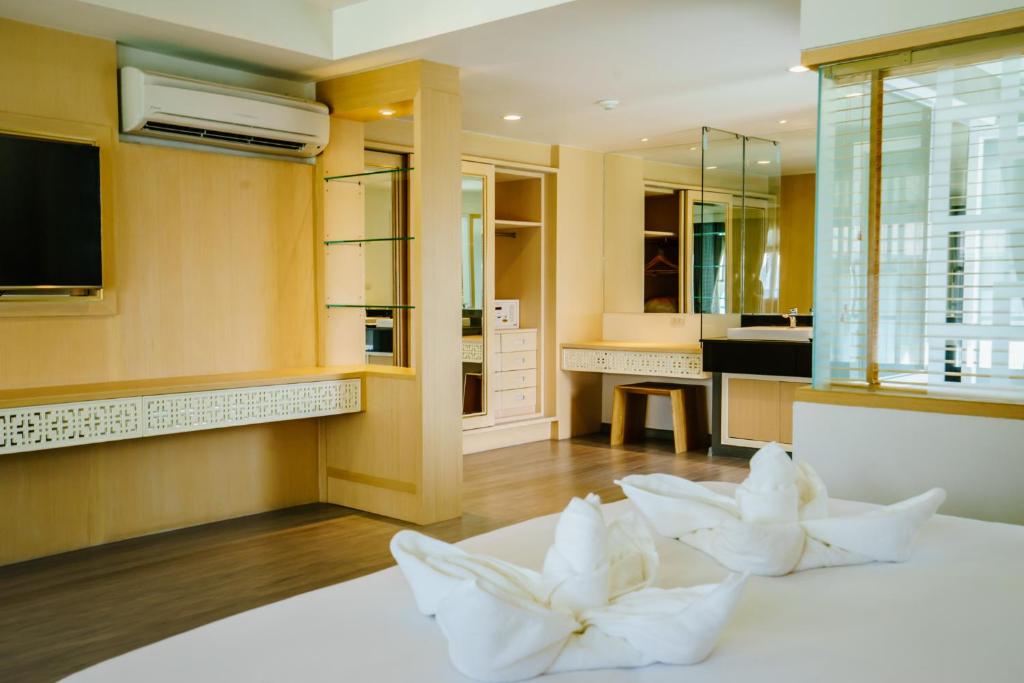 Moon Dragon Hotel - Resim 30