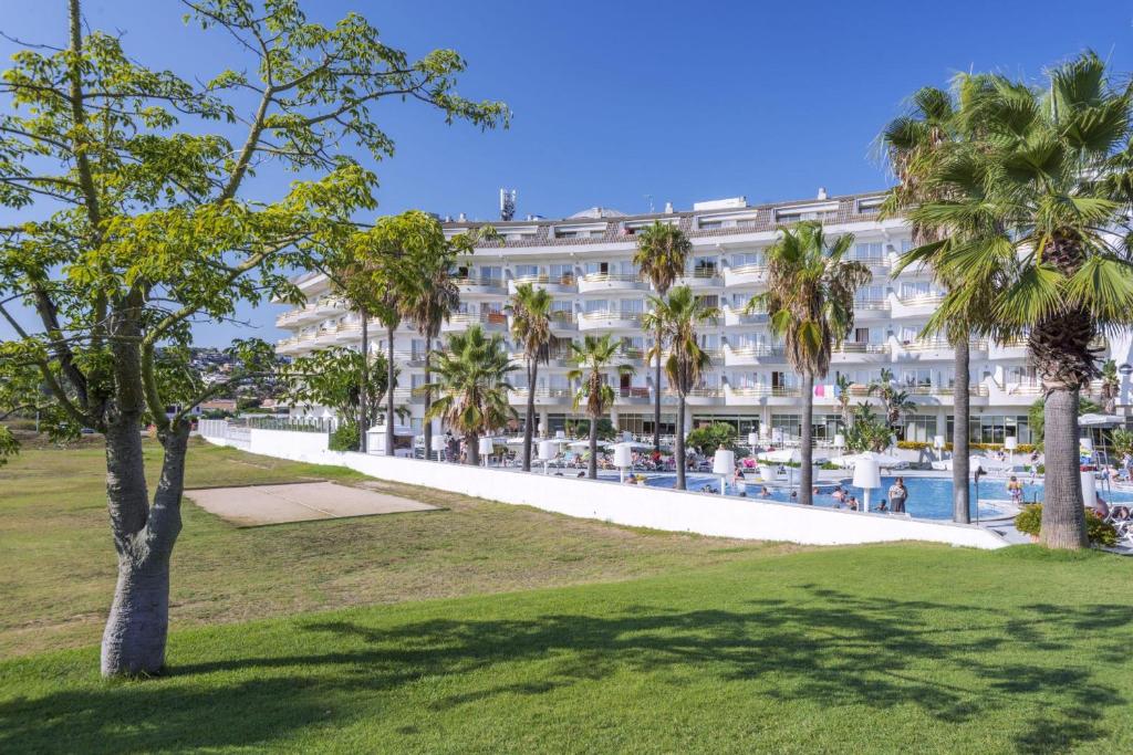 Bazén v ubytovaní Hotel Mercury by ALEGRIA alebo v jeho blízkosti