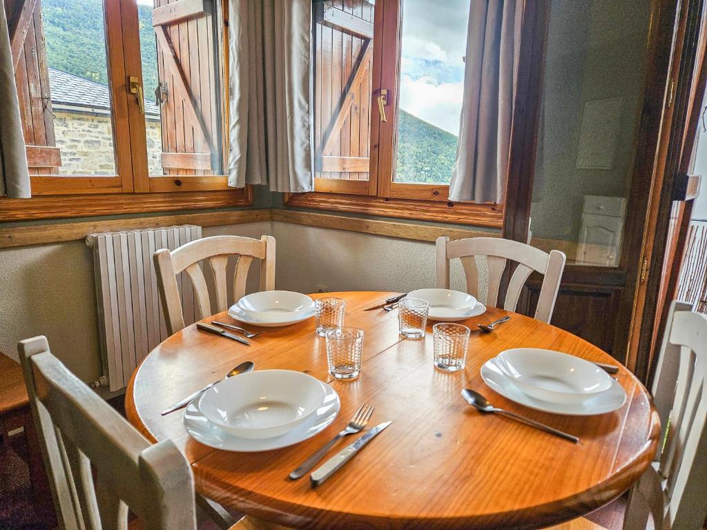 Fotografie z fotogalerie ubytování Apartamentos Casa Boira 3000 v destinaci Gavín