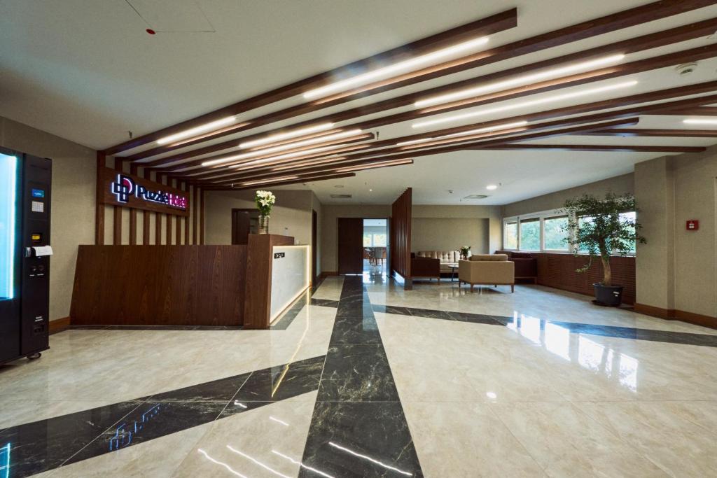 Vstupní hala nebo recepce v ubytování Puzzle Hotel Airport Frankfurt