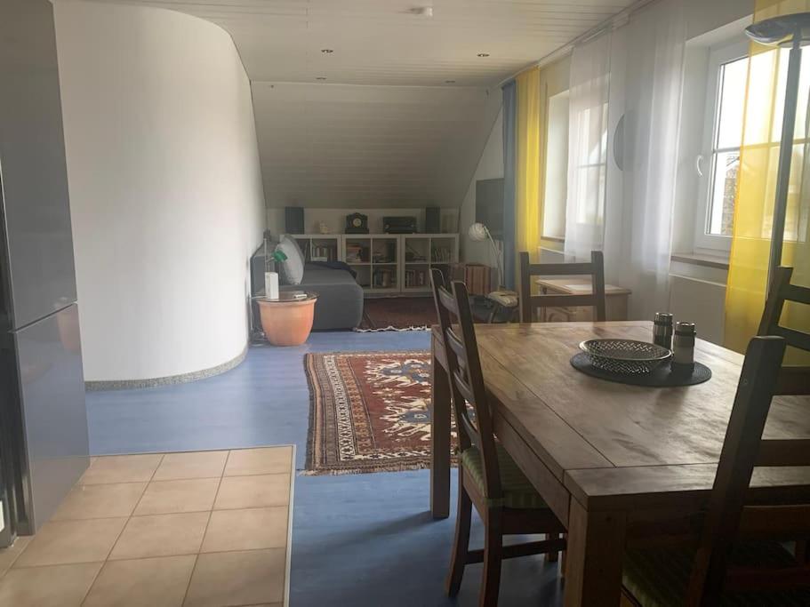 Posezení v ubytování Stilvolles Apartment bei Augsburg