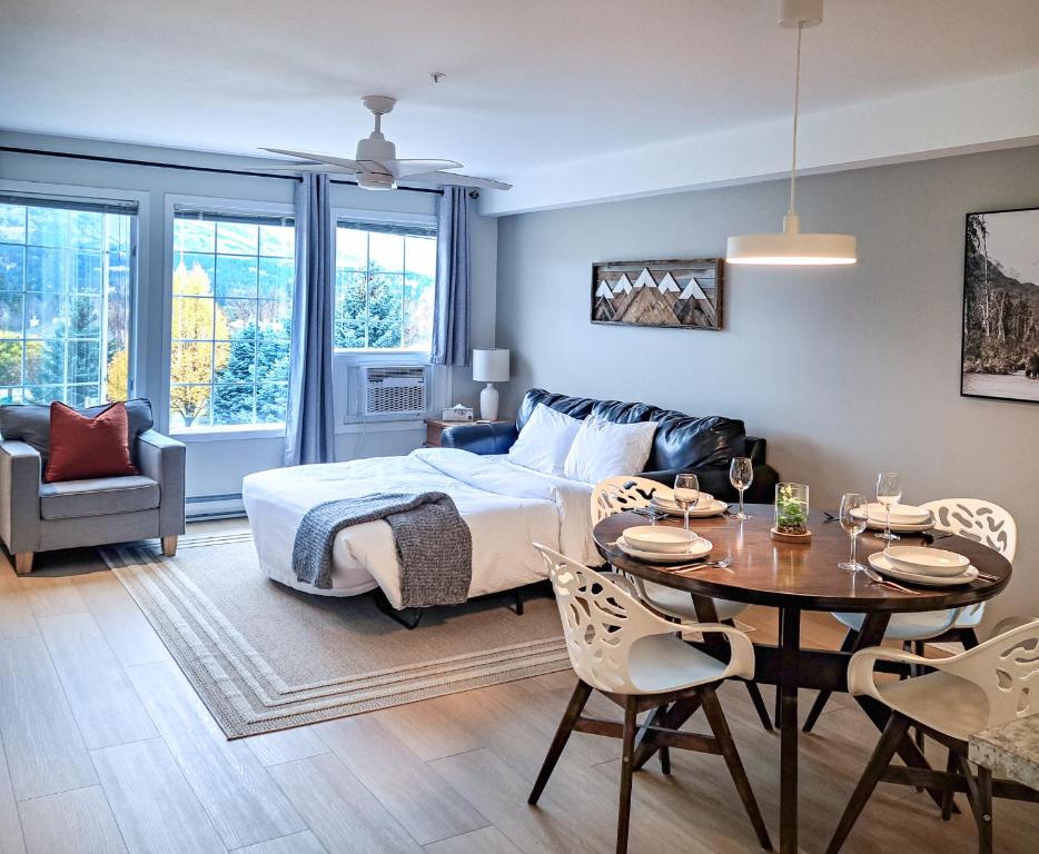 Mountain View Suites by StayIn - Appartement Met één Slaapkamer Met Balkon