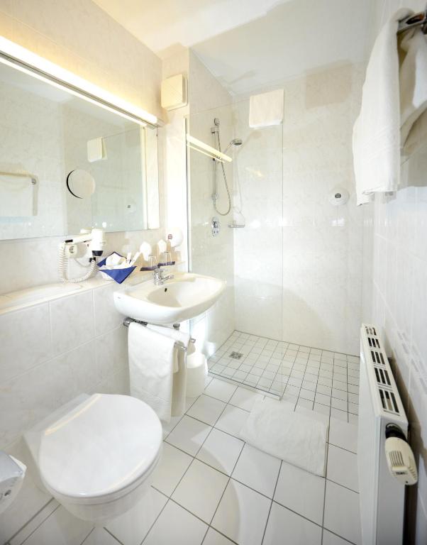 Koupelna v ubytování Hotel Bavaria Brehna
