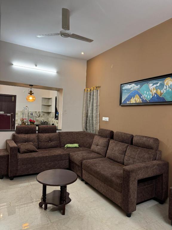 Posezení v ubytování HOME STAY at SRIRAM VILLA Kumbakonam