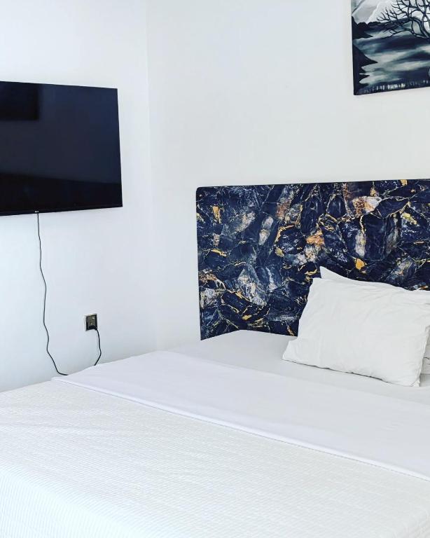 KIGALI FANTASTIc VIEW & BOUTIQUE HOTEL - Doppelzimmer Mit Eigenem Bad