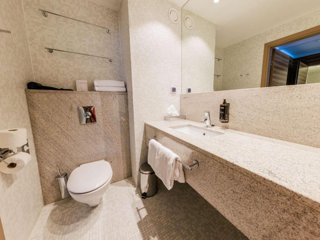 Vannituba majutusasutuses Mercure Tallinn