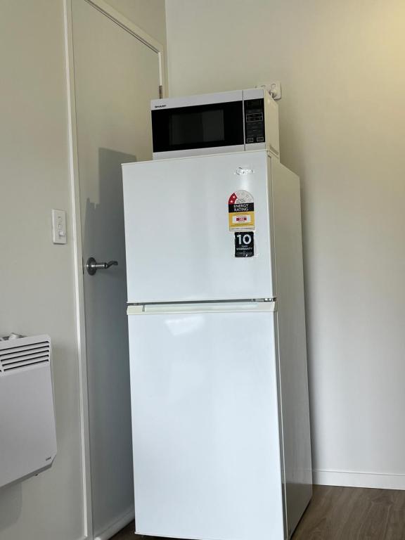 Lakeside cozy studio - Resim 10