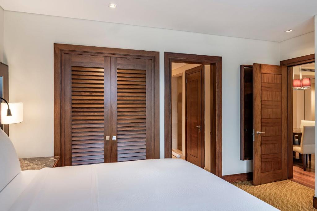Postel nebo postele na pokoji v ubytování JW Marriott Hotel Bogotá
