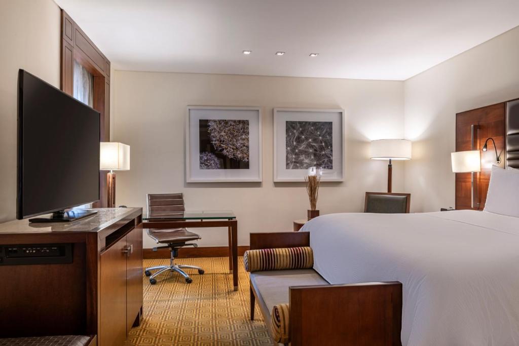 TV a/nebo společenská místnost v ubytování JW Marriott Hotel Bogotá