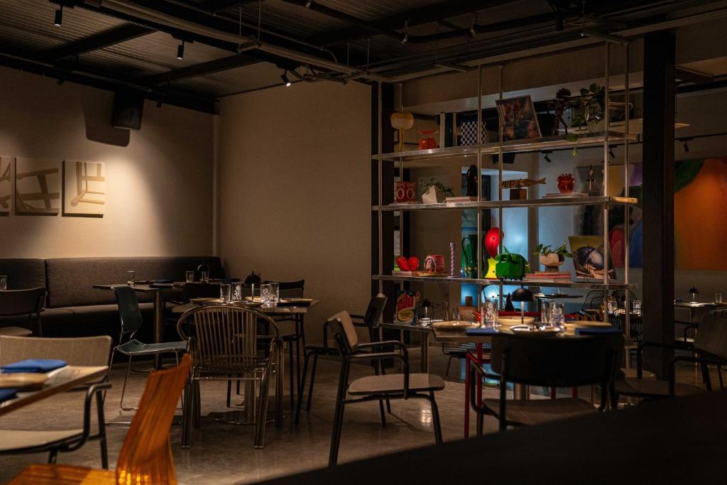 The StandardX, Bangkok Phra Arthit - Resim 33