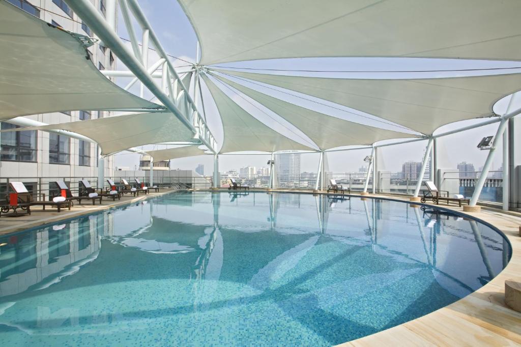 Bazén v ubytování Swissotel Foshan, Guangdong - Free shuttle to Canton Fair nebo v jeho okolí