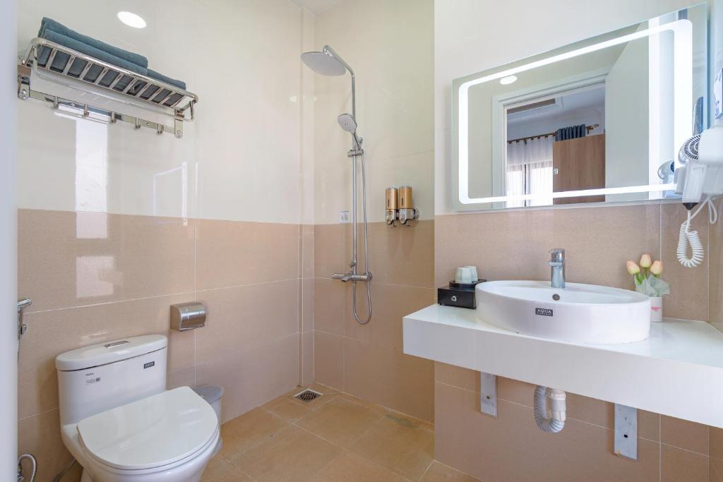 Koupelna v ubytování VMT Hotel Da Lat