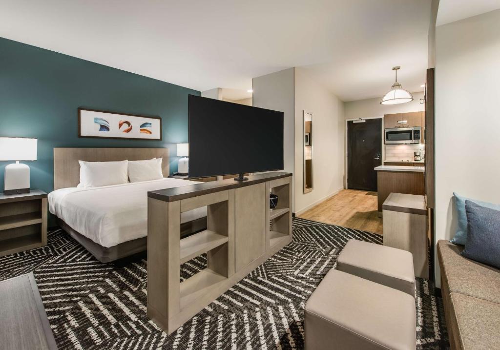 Postel nebo postele na pokoji v ubytování Hyatt House Bwi Airport/Baltimore