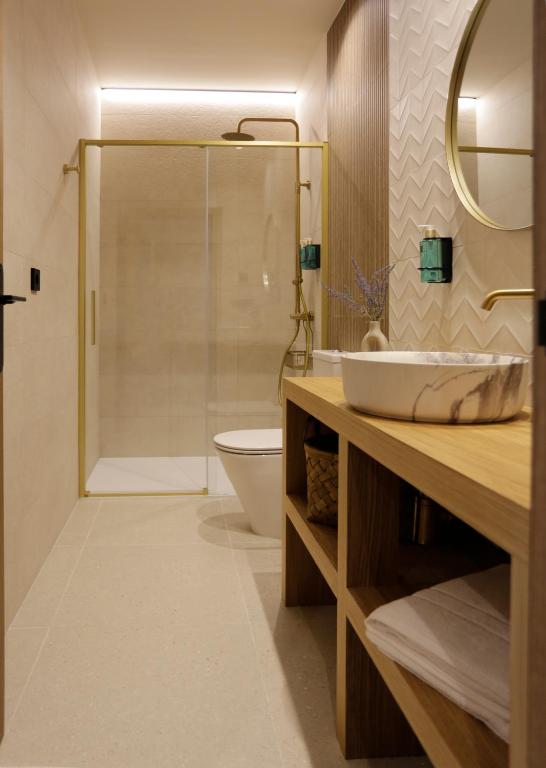 Hotel Puerto de Luarca - King Suite With Spa Bath