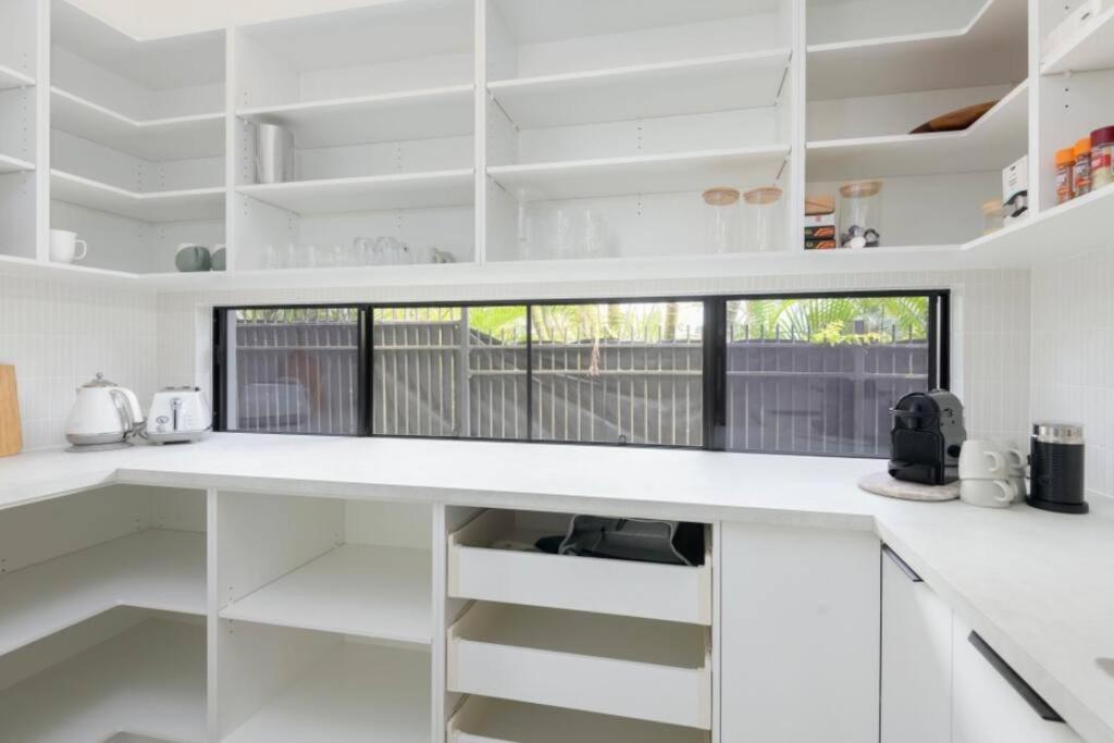 Kuchyň nebo kuchyňský kout v ubytování Eleven Watson Guesthouse
