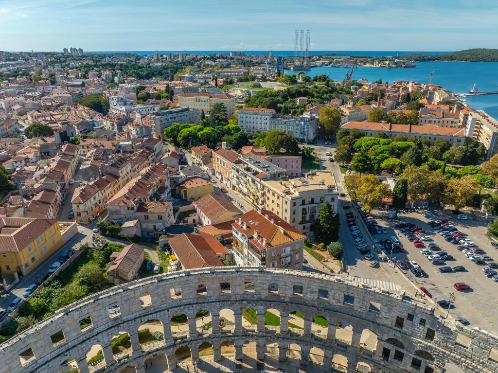 D&A Amphitheatre Premium Apartments with FREE Parking - 17