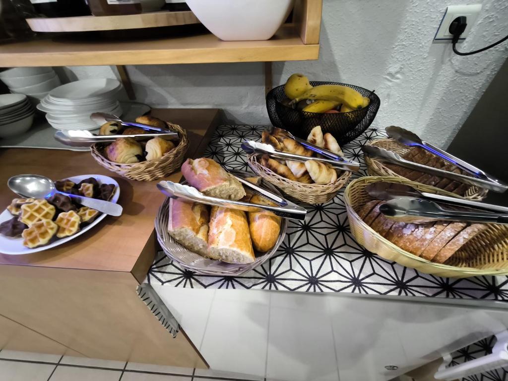 Jídlo v hotelu nebo okolí