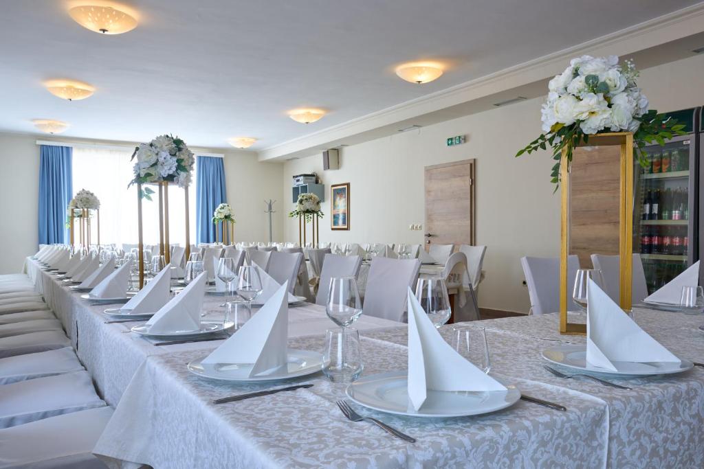 Posezení v ubytování Hotel Phoenix
