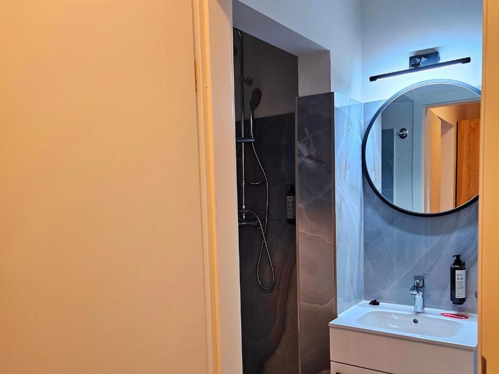 Hotel Royal Plaza By TimHotels - Resim 25