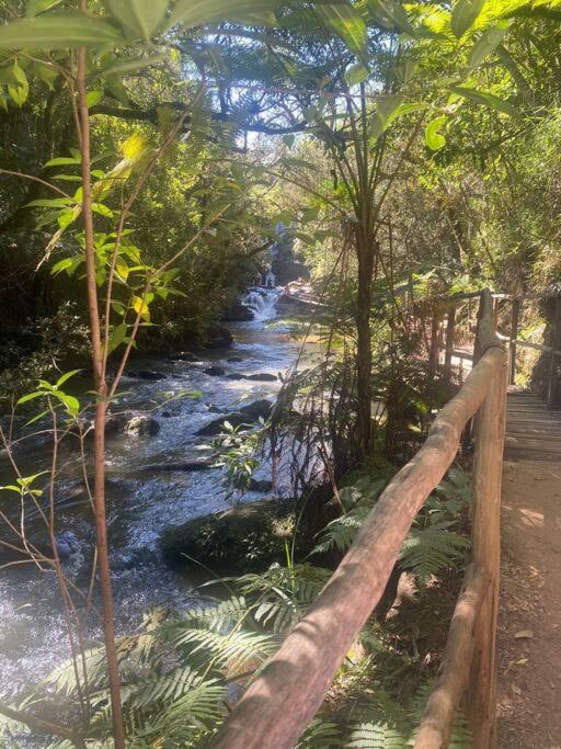 Chalé na chácara filhos da Terra