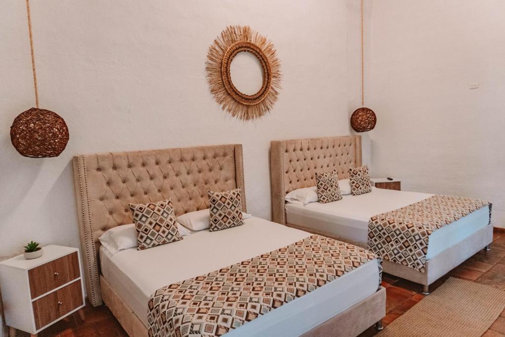 HOTEL BOUTIQUE EL CAMPANARIO - Camera Queen Deluxe Con Due Letti Queen