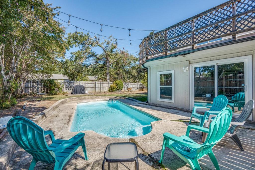 Pool! 2GameRooms! Grill! KingMaster! - Housity