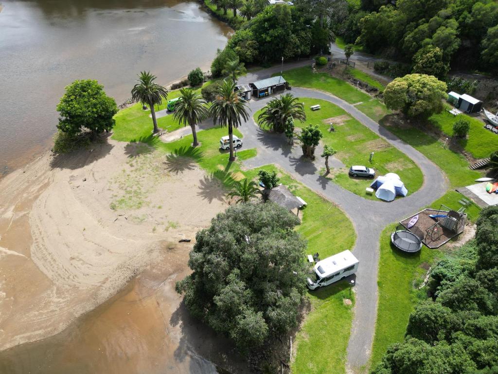 Waterfalls Estate - Motel & Campground - Resim 15