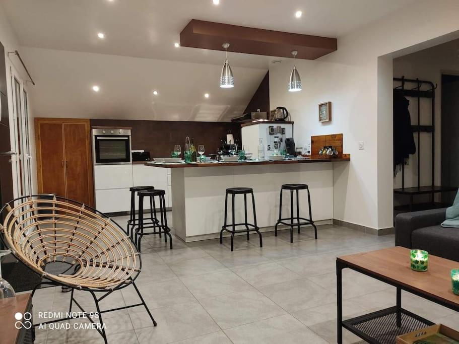 Photo de la galerie de l'établissement Bel appartement récent dans maison en Chartreuse, à Saint-Thibaud-de-Couz