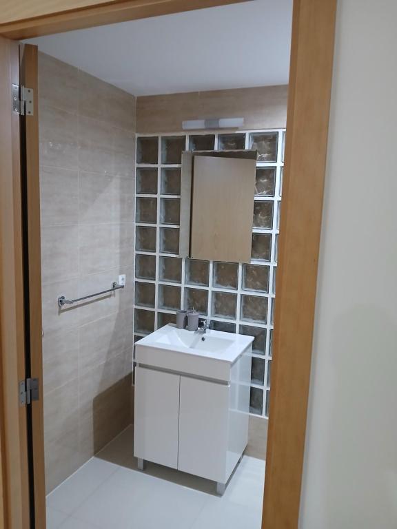 Koupelna v ubytování Nifa House