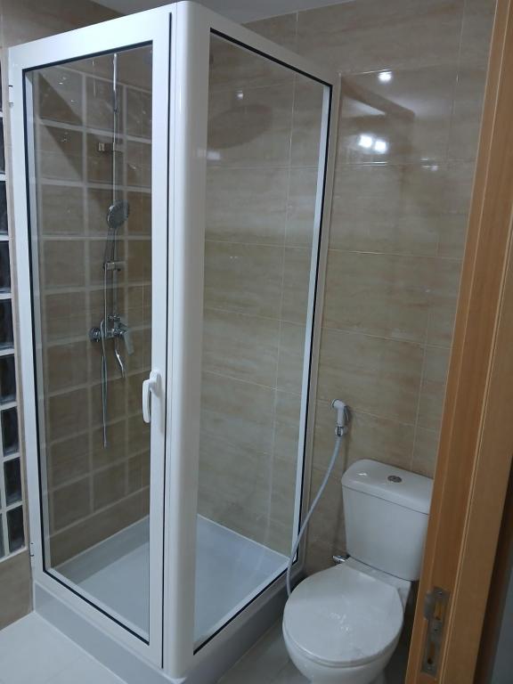 Koupelna v ubytování Nifa House