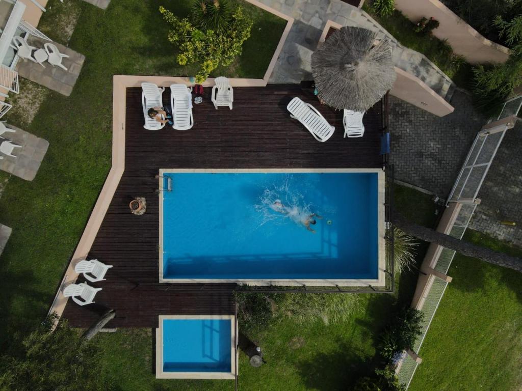 Bazén v ubytování Hotel Vesubio I nebo v jeho okolí